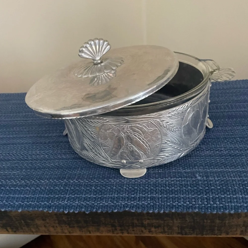 Rare, Vintage Crown Forged Aluminum Casserole Holder with Pyrex Dish